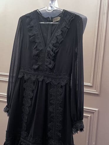 Ölçü 36-38 dir 2 dəfə ziyafətə geyilib İdeal vəziyyətdədir Astarlı lalafo.az -da Ölçü 36-38 dir 2 dəfə ziyafətə geyilib İdeal vəziyyətdədir Astarlı