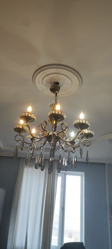 Çılçıraq, 10 və daha çox lampa, Metal lalafo.az -da Çılçıraq, 10 və daha çox lampa, Metal
