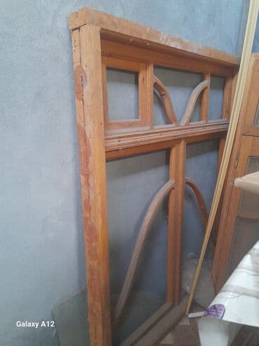 Taxta pəncərə çərçivəsi - Material: təbii ağac - Dizayn: üst hissədə lalafo.az -da Taxta pəncərə çərçivəsi - Material: təbii ağac - Dizayn: üst hissədə