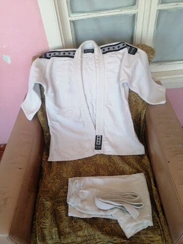 Salam aleykum Oglan ve qiz uşaqlari ücün az işlenmiş Cüdo kimanolari lalafo.az -da Salam aleykum Oglan ve qiz uşaqlari ücün az işlenmiş Cüdo kimanolari