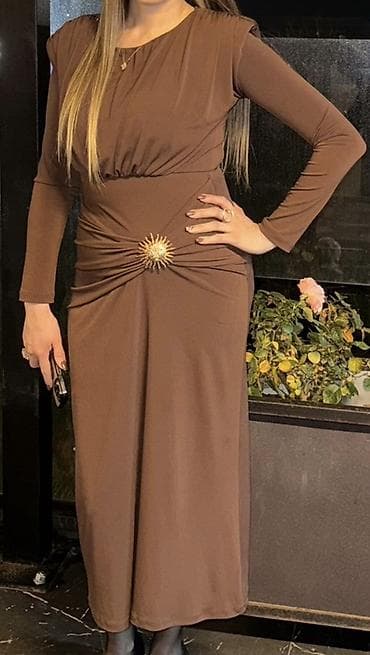 1 dəfə geyinilib Qəhvəyi rəngdə zərif qadın donu - Model: uzun lalafo.az -da 1 dəfə geyinilib Qəhvəyi rəngdə zərif qadın donu - Model: uzun