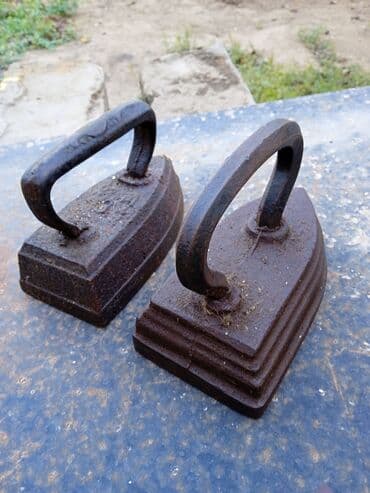 Старинные утюги: Agi̇r ütüler bi̇ri̇ boyuk bi̇ri̇ balaca 50 i̇li̇n utusu,i̇ki̇si̇ bi̇r at lalafo.az — 2 Старинные утюги: Agi̇r ütüler bi̇ri̇ boyuk bi̇ri̇ balaca 50 i̇li̇n utusu,i̇ki̇si̇ bi̇r — 2