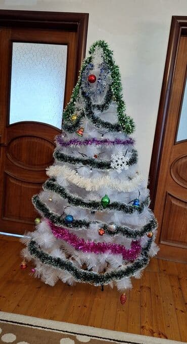 Salam yolka üzərindəki bəzəklər işıqlar ilə birlikdə satılır şəkildə lalafo.az -da Salam yolka üzərindəki bəzəklər işıqlar ilə birlikdə satılır şəkildə