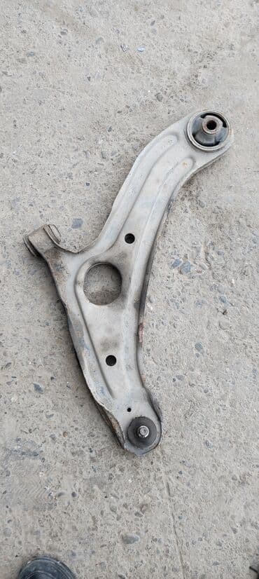 Hyundai sol caska üstdən çıxma ideal vəziyyətdə Avtomobil ön asqısı lalafo.az -da Hyundai sol caska üstdən çıxma ideal vəziyyətdə Avtomobil ön asqısı