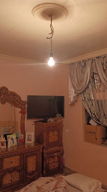 Otel və hostellər: Kohne Corat merkezden 100 addım aralıda 4 otaqlı ev satılır hec bir lalafo.az -da — 11 Otel və hostellər: Kohne Corat merkezden 100 addım aralıda 4 otaqlı ev satılır hec bir — 11