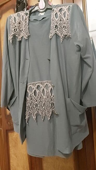 Qadın üçün iki hissəli geyim dəsti: - Rəng: boz-yaşıl ton - Dəst lalafo.az -da Qadın üçün iki hissəli geyim dəsti: - Rəng: boz-yaşıl ton - Dəst