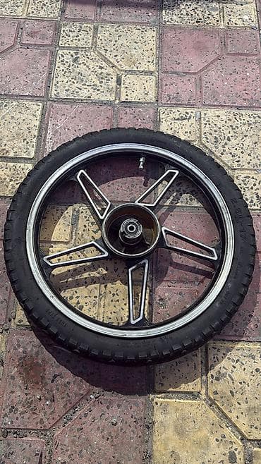 Moped/Motosiklet ön təkər komplekti - Ölçü: 2.50-17 (şin üzərində at lalafo.az Moped/Motosiklet ön təkər komplekti - Ölçü: 2.50-17 (şin üzərində