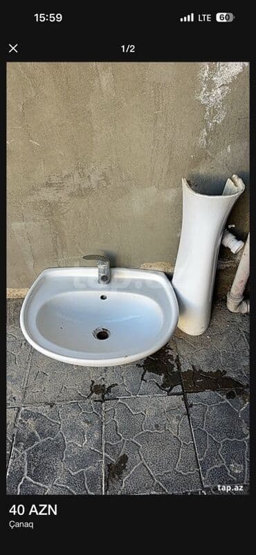 Mərmər-ağ keramika hamam çanağı və ayaq dayağı (piyada). Divara montaj lalafo.az -da Mərmər-ağ keramika hamam çanağı və ayaq dayağı (piyada). Divara montaj