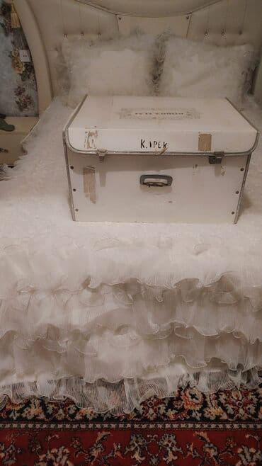 Yataq üçün rəng - Ağ Yataq örtüyü lalafo.az -da Yataq üçün rəng - Ağ Yataq örtüyü