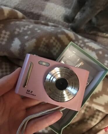 Rəng: çəhrayı, qara, gümüşü, ağ, yaşıl Növ: kompakt rəqəmsal lalafo.az -da Rəng: çəhrayı, qara, gümüşü, ağ, yaşıl Növ: kompakt rəqəmsal