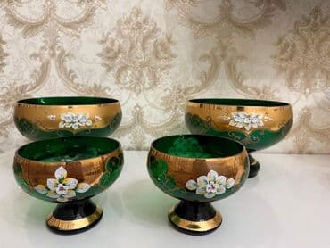 Yaşıl-şüşə qab dəsti – zərgər dəqiqliyində dekorlu - Dəst tərkibi: 4 lalafo.az -da Yaşıl-şüşə qab dəsti – zərgər dəqiqliyində dekorlu - Dəst tərkibi: 4