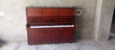 Upright piano – “Красный Октябрь” (qapağın üstündə “Красный lalafo.az -da Upright piano – “Красный Октябрь” (qapağın üstündə “Красный