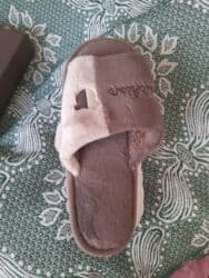 Тапочки очень мягкие тёплые, приятные на ощупь, размер 38 lalafo.az -da Тапочки очень мягкие тёплые, приятные на ощупь, размер 38