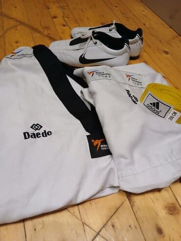 Taekvondo dəsti - Forma: Daedo brendinin ağ rəngli taekvondo doboku lalafo.az -da Taekvondo dəsti - Forma: Daedo brendinin ağ rəngli taekvondo doboku