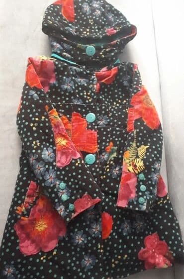 Пальто Сatimini производство Франция на девочку 4-5 лет. Стильное и lalafo.az -da Пальто Сatimini производство Франция на девочку 4-5 лет. Стильное и