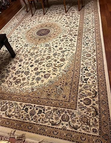 2,50 x 4,0 Türkiye xalçası; 1500 ilme, 4000 sıxlıgda. Qiymeti 170m lalafo.az -da 2,50 x 4,0 Türkiye xalçası; 1500 ilme, 4000 sıxlıgda. Qiymeti 170m