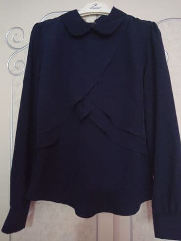 Qadın bluzası – tünd göy rəngdə, uzunqollu. - Yumru “Peter Pan” lalafo.az -da Qadın bluzası – tünd göy rəngdə, uzunqollu. - Yumru “Peter Pan”