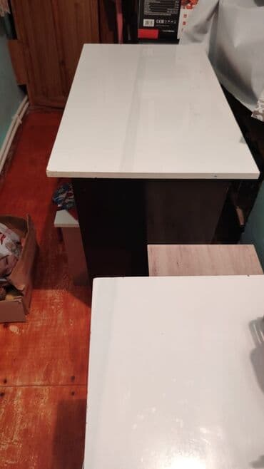 Mətbəx üçün, Yeni, Açılmayan, Dördbucaq masa, 4 stul lalafo.az -da Mətbəx üçün, Yeni, Açılmayan, Dördbucaq masa, 4 stul