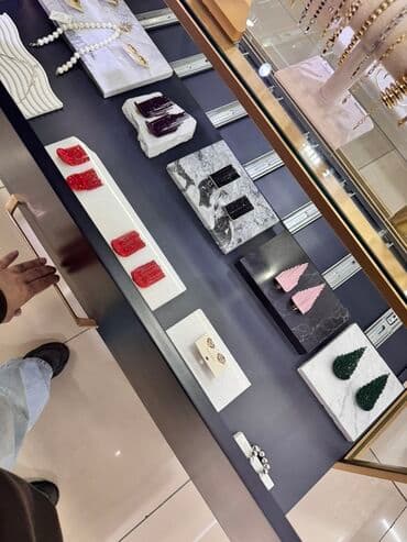 ПО для бизнеса: Zərgərlik vitrini və mağaza avadanlığı komplekti Yuksek keyfiyyet at lalafo.az — 1 ПО для бизнеса: Zərgərlik vitrini və mağaza avadanlığı komplekti Yuksek keyfiyyet — 1