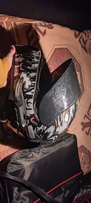 Tam üzlü kaska + interkom şəkildə göründüyü kimi işlənmiş kaskdı lalafo.az -da Tam üzlü kaska + interkom şəkildə göründüyü kimi işlənmiş kaskdı