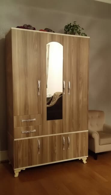 Yeni, Açılan, 6 qapı Düz dolab, Dolab-asılqan, Azərbaycan lalafo.az -da Yeni, Açılan, 6 qapı Düz dolab, Dolab-asılqan, Azərbaycan