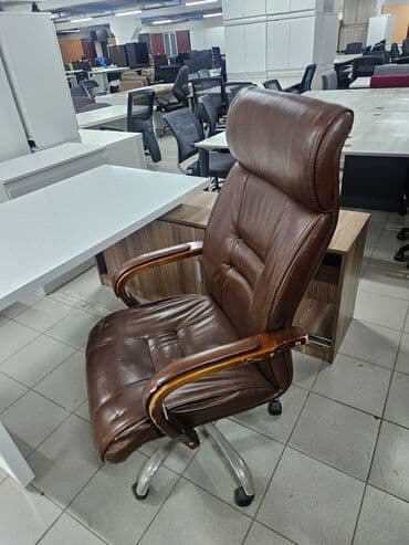 İşlənmiş, Təkərli, Qolları tənzimlənmir, Dəri lalafo.az -da İşlənmiş, Təkərli, Qolları tənzimlənmir, Dəri