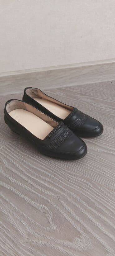 Baletkalar, Ölçü: 38, rəng - Qara, İşlənmiş lalafo.az -da Baletkalar, Ölçü: 38, rəng - Qara, İşlənmiş