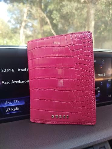 GUESS pasport qabı Orijinal / kart pulqabı 220 dollara alınıb gül lalafo.az -da GUESS pasport qabı Orijinal / kart pulqabı 220 dollara alınıb gül