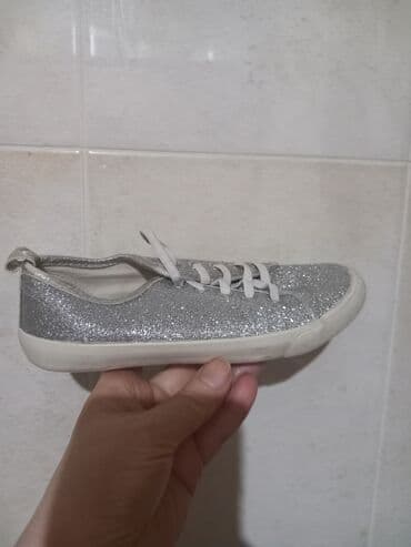 Krossovka, Qız üçün, 32 lalafo.az -da Krossovka, Qız üçün, 32