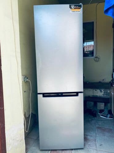 İşlənmiş 2 qapılı Soyuducu Satılır, Təkərli lalafo.az -da İşlənmiş 2 qapılı Soyuducu Satılır, Təkərli