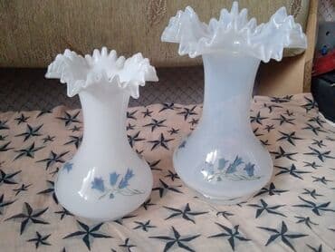 Вазы Богемия 15 см и19 см. Маленькая 10 ман, большая 13 ман lalafo.az -da Вазы Богемия 15 см и19 см. Маленькая 10 ман, большая 13 ман