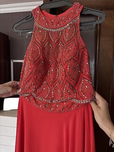 Qırmızı gecə/libas paltarı - Model: Uzun, axıcı ətəkli, yüksək yaxalı lalafo.az -da Qırmızı gecə/libas paltarı - Model: Uzun, axıcı ətəkli, yüksək yaxalı