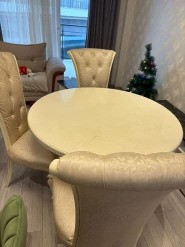 Masa dəsti satılır 200₼. Yaxşı vəziyyətdədir. 6 oturcağı var.Ünvan lalafo.az -da Masa dəsti satılır 200₼. Yaxşı vəziyyətdədir. 6 oturcağı var.Ünvan
