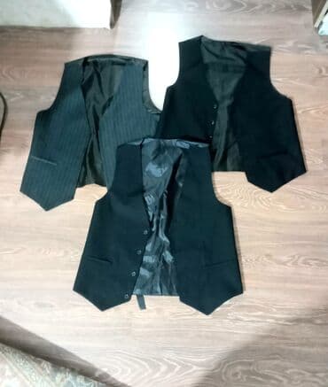 Kişi klassik jiletləri – 3 ədəd i 15 m dene ile almaq istesez denesi lalafo.az -da Kişi klassik jiletləri – 3 ədəd i 15 m dene ile almaq istesez denesi