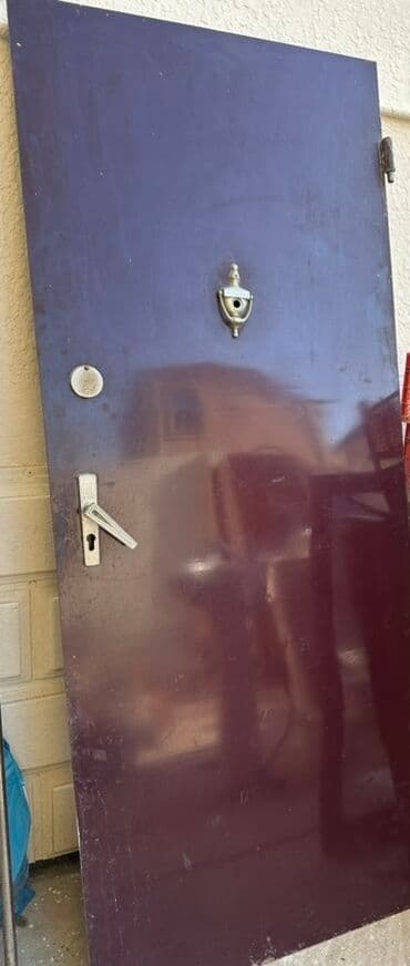 Оконные карнизы: Məhsul təsviri: - Dəmir pəncərə barmaqlığı: Qara rəngli, dekorativ at lalafo.az — 6 Оконные карнизы: Məhsul təsviri: - Dəmir pəncərə barmaqlığı: Qara rəngli, dekorativ — 6