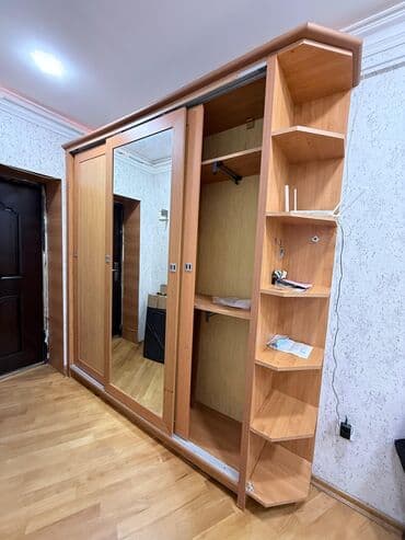 İşlənmiş, Kupe, 3 qapılı Düz dolab, Qarderob, paltar dolabı lalafo.az -da İşlənmiş, Kupe, 3 qapılı Düz dolab, Qarderob, paltar dolabı