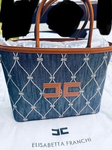 Əl çantası lalafo.az -da Əl çantası