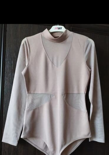 İki ədəd Bodi. New Yorker- dən alınıb. Ölçü 38-40 lalafo.az -da İki ədəd Bodi. New Yorker- dən alınıb. Ölçü 38-40