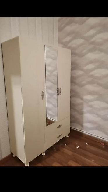 3 qapılı, Güzgülü, Bej, Açılan, Düz dolab lalafo.az -da 3 qapılı, Güzgülü, Bej, Açılan, Düz dolab