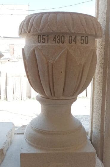 Güldanlar əl işidir zövqünüzə uyğun sifariş qəbul olunur lalafo.az -da Güldanlar əl işidir zövqünüzə uyğun sifariş qəbul olunur