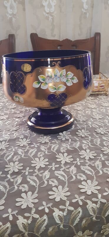 Bir vaza, Bogem şüşəsi lalafo.az -da Bir vaza, Bogem şüşəsi