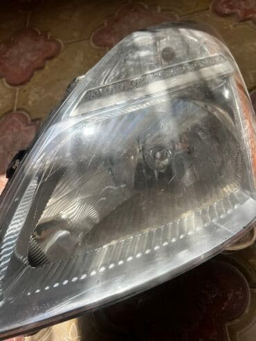 Sol, Yaxın və uzaq vuran işıqlar Toyota, Orijinal lalafo.az -da Sol, Yaxın və uzaq vuran işıqlar Toyota, Orijinal