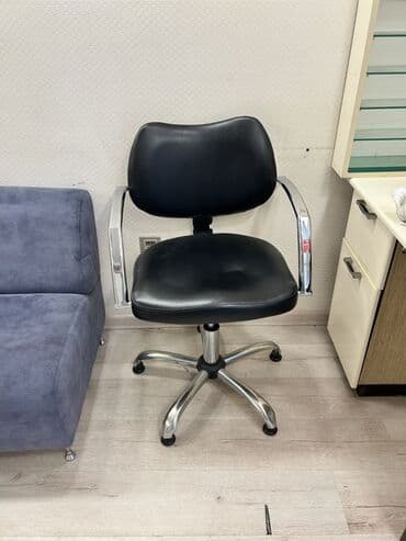 Gözəllik salonu üçün avadanlıq paketi - Bərbər kreslosu: Qara süni lalafo.az -da Gözəllik salonu üçün avadanlıq paketi - Bərbər kreslosu: Qara süni