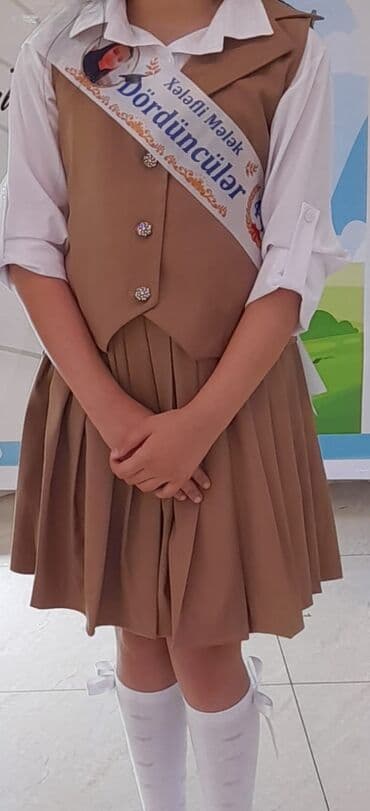 25aznə satılır.alınıb. 55aznə. 8,9,10yas gedir lalafo.az -da 25aznə satılır.alınıb. 55aznə. 8,9,10yas gedir