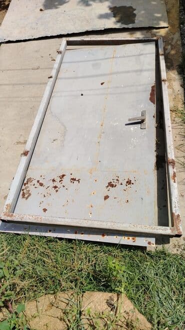 İşlənmiş Giriş qapısı Zamok ilə, Zəmanətsiz, Ünvandan götürmə lalafo.az -da İşlənmiş Giriş qapısı Zamok ilə, Zəmanətsiz, Ünvandan götürmə