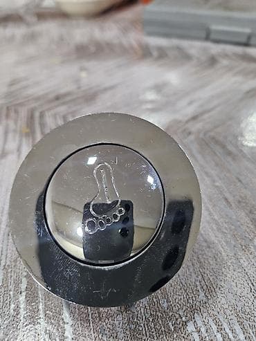 Metal klik-klak lavabo tıxac/çirkab örtüyü - Material: xrom rəngli lalafo.az -da Metal klik-klak lavabo tıxac/çirkab örtüyü - Material: xrom rəngli