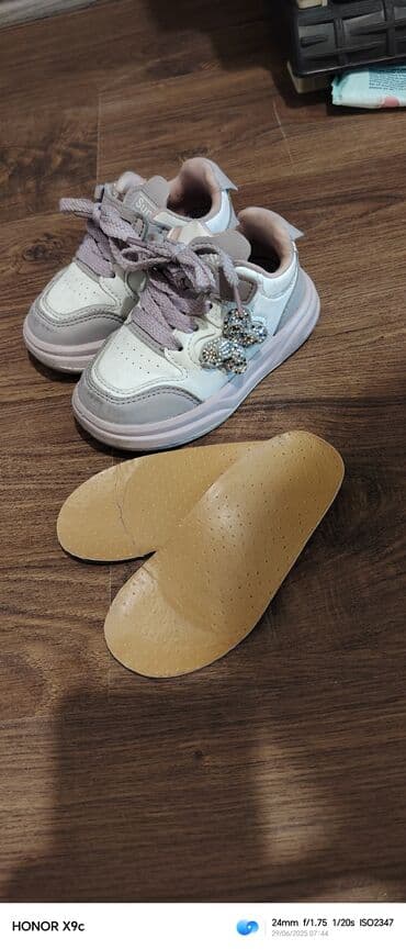 Krossovka, Qız üçün, 24 lalafo.az -da Krossovka, Qız üçün, 24