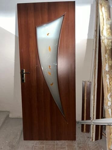 İç otaq qapısı – dekorativ şüşəli model lalafo.az -da İç otaq qapısı – dekorativ şüşəli model