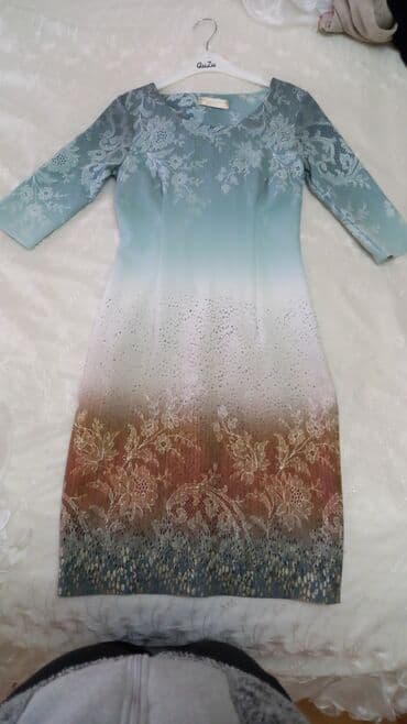 Çox qəşəng bədənə ela oturan platya satilir 80 manata alinib 15 manata lalafo.az -da Çox qəşəng bədənə ela oturan platya satilir 80 manata alinib 15 manata