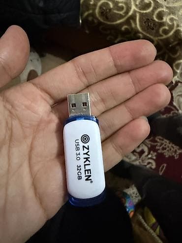 Flash kart 32 GB, USB 3.0 lalafo.az -da Flash kart 32 GB, USB 3.0